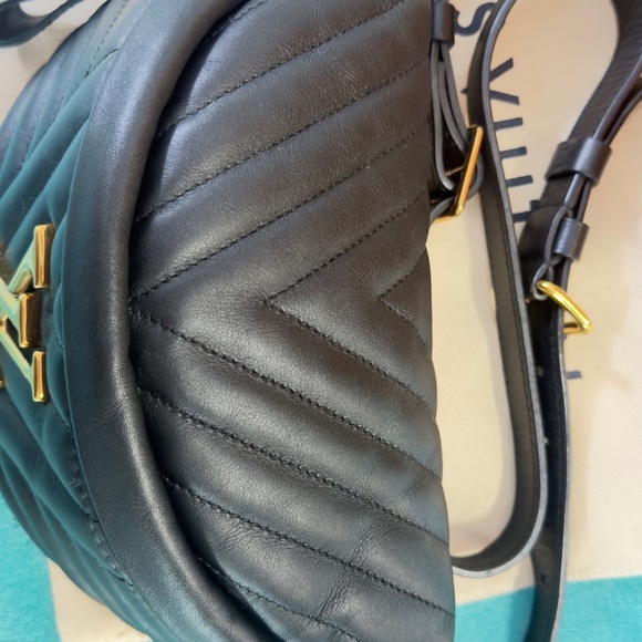 Louis Vuitton “New Wave” Bumbag Quilted Calfskin Belt Bag Black LV Crossbody - Picture 5 of 12